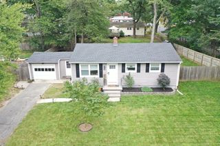 91 Hudson St, Springfield, MA 01118