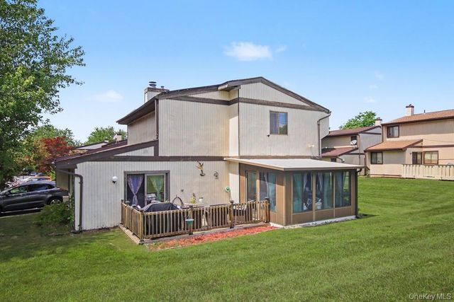 7 Allan Park Mews, Middletown, NY 10940