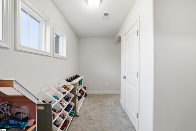 206 Clear Court, Taylors, SC 29687