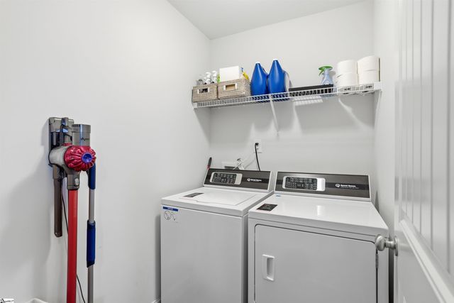 206 Clear Court, Taylors, SC 29687