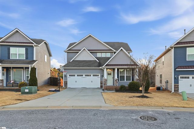 206 Clear Court, Taylors, SC 29687