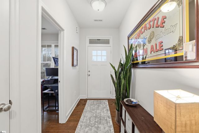 206 Clear Court, Taylors, SC 29687