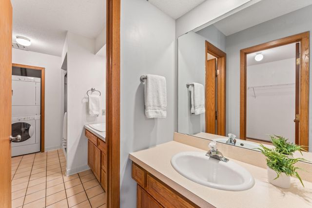 2623 Lake Court Drive, Mounds View, MN 55112