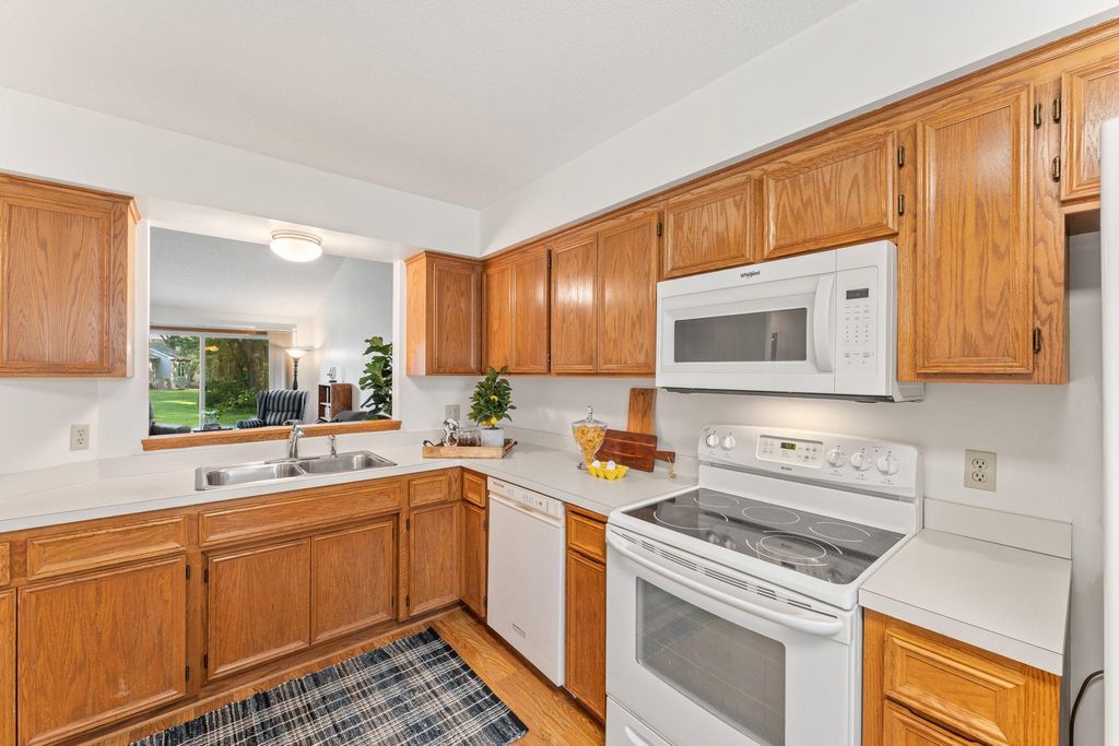 2623 Lake Court Drive, Mounds View, MN 55112