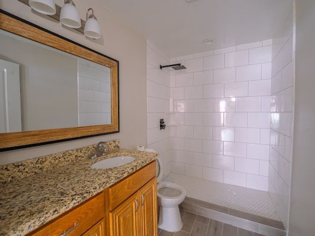 2206 chestnut Avenue, Fort Worth, TX 76164