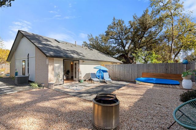 909 Milford WAY B, Austin, TX 78745