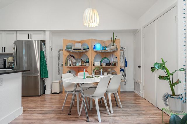 909 Milford WAY B, Austin, TX 78745