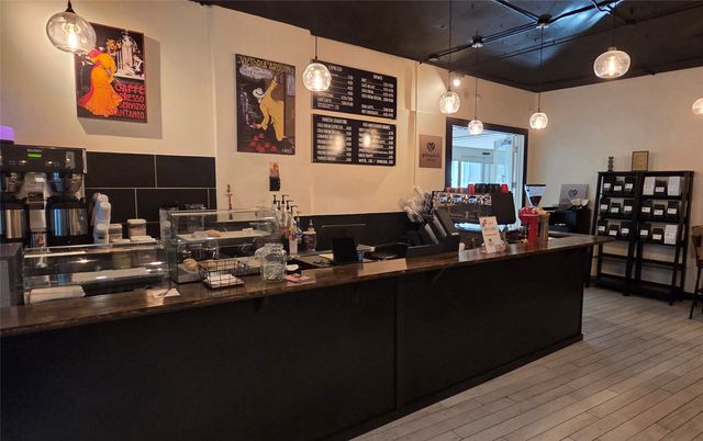 6211 W Northwest Highway G202, Dallas, TX 75225