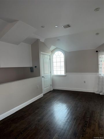13916 Caney Lane 2nd Floor, Rosedale, NY 11422
