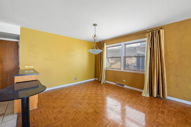 1033 W Ohio Street, Glenwood, IL 60425