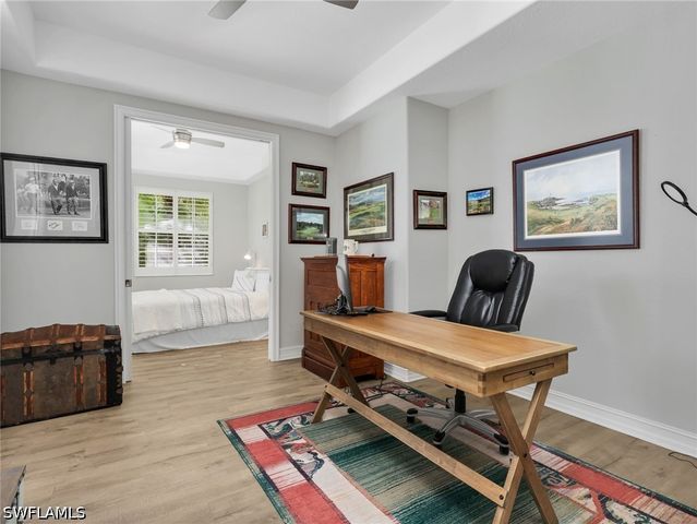 4758 Stratford CT 1302, Naples, FL 34105
