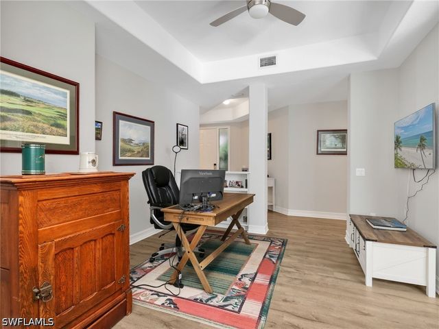 4758 Stratford CT 1302, Naples, FL 34105