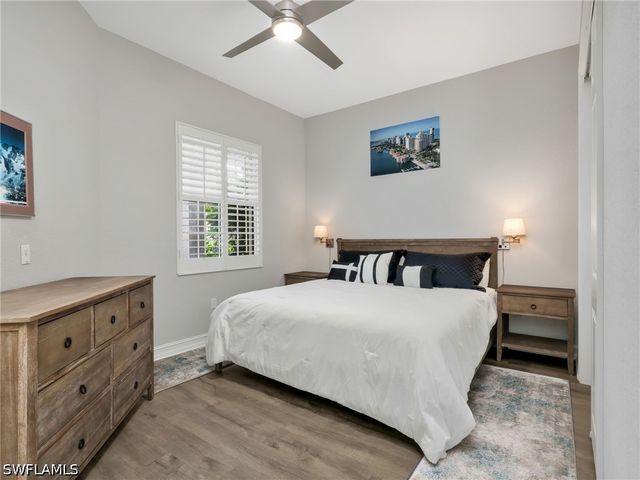 4758 Stratford CT 1302, Naples, FL 34105