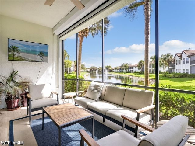 4758 Stratford CT 1302, Naples, FL 34105