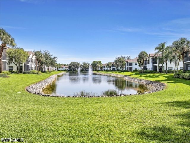 4758 Stratford CT 1302, Naples, FL 34105