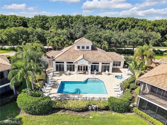 4758 Stratford CT 1302, Naples, FL 34105