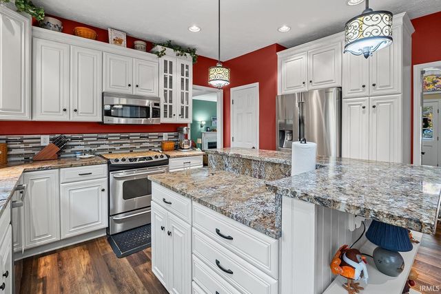 2502 River Oaks Drive, Lafayette, IN 47905