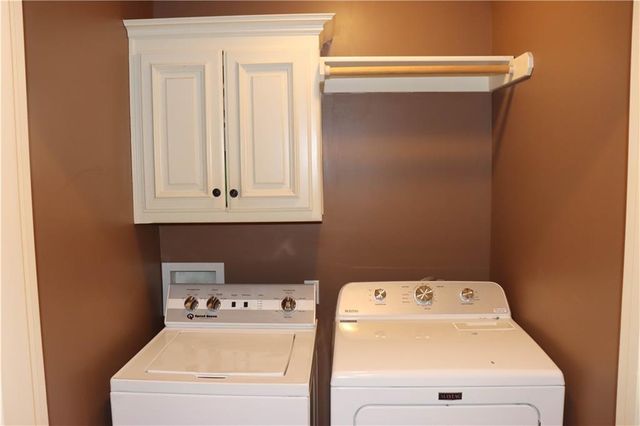 915 Englewood Drive, Kearney, MO 64060