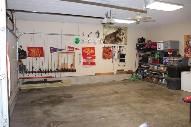 915 Englewood Drive, Kearney, MO 64060