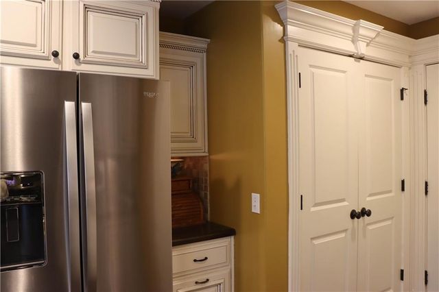 915 Englewood Drive, Kearney, MO 64060