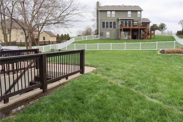 915 Englewood Drive, Kearney, MO 64060