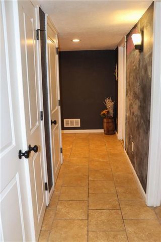 915 Englewood Drive, Kearney, MO 64060