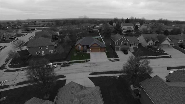 915 Englewood Drive, Kearney, MO 64060