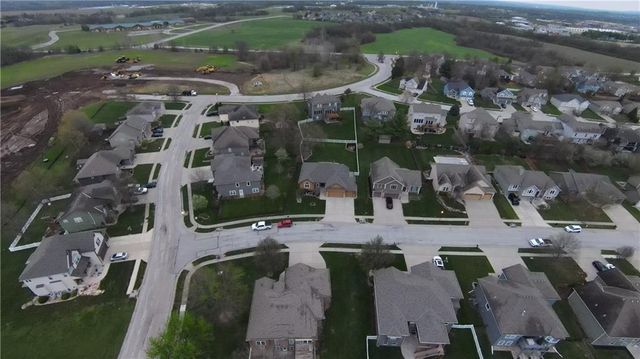915 Englewood Drive, Kearney, MO 64060