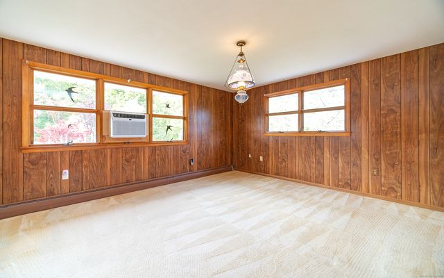 28 Cemetery Road, Willington, CT 06279