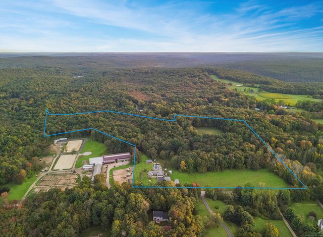 28 Cemetery Road, Willington, CT 06279