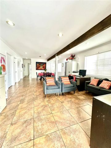 140 S Vendome Street, Los Angeles, CA 90057