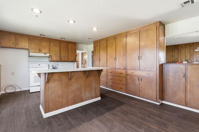 16590 S Austin Rd, Manteca, CA 95336