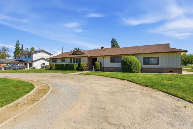 16590 S Austin Rd, Manteca, CA 95336