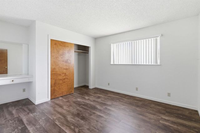 16590 S Austin Rd, Manteca, CA 95336