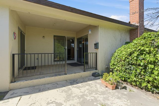 16590 S Austin Rd, Manteca, CA 95336