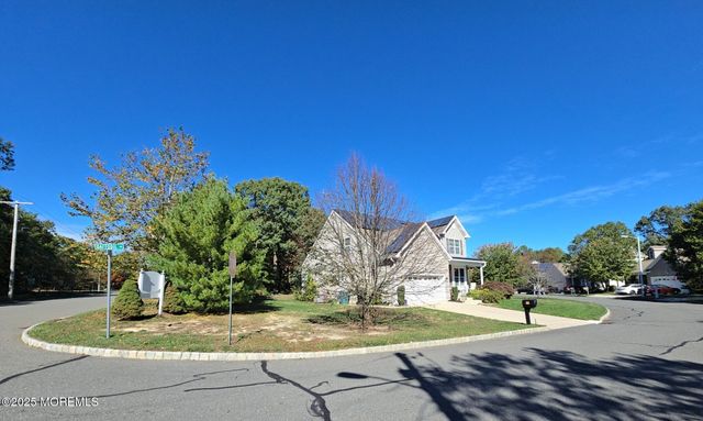 50 Daffodil Drive, Little Egg Harbor, NJ 08087