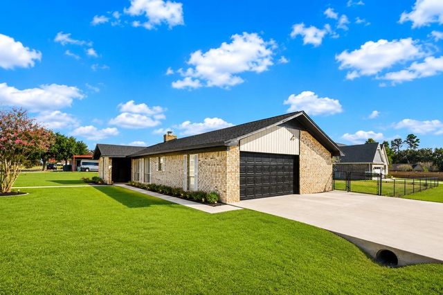 32231 Sandwedge Drive, Waller, TX 77484