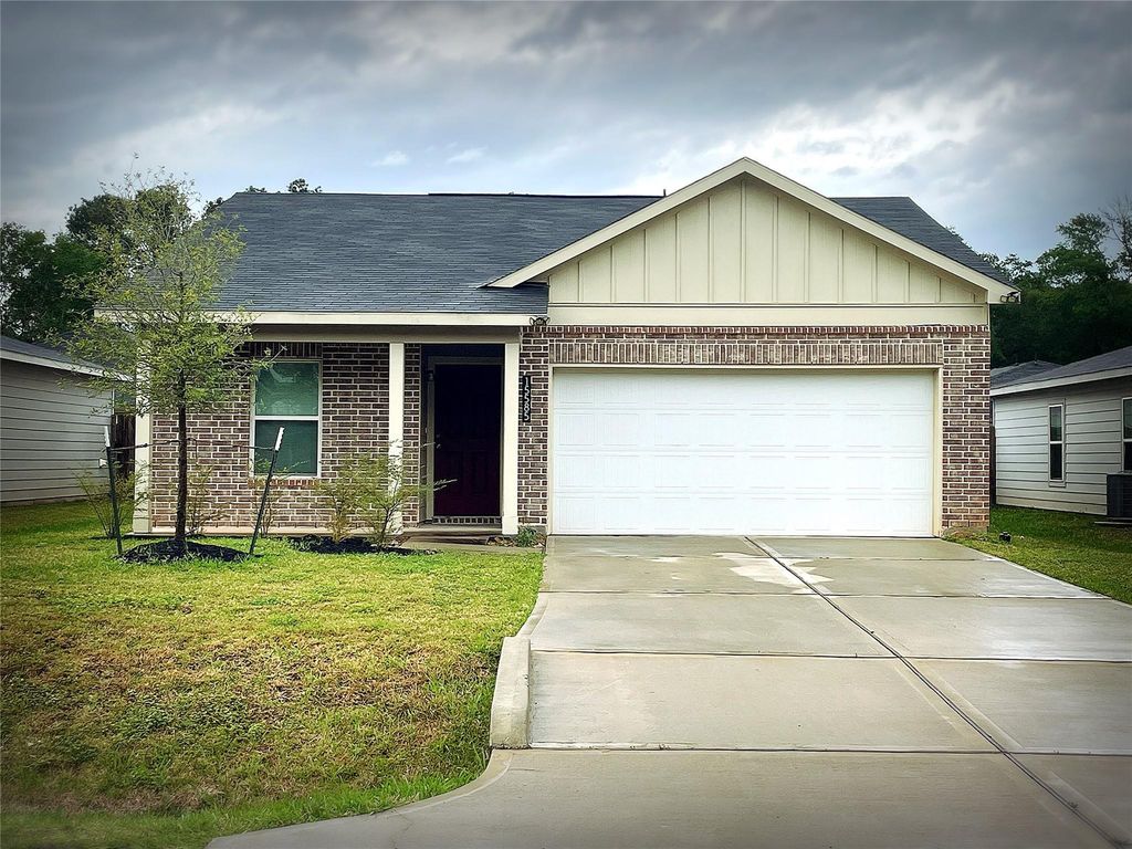 15585 Briar Forest Drive, Conroe, TX 77306
