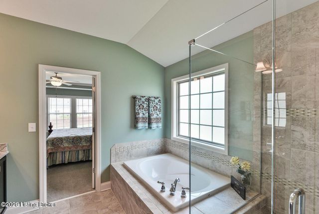 1917 Carabiner Way, Louisville, KY 40245