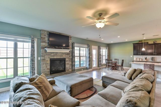 1917 Carabiner Way, Louisville, KY 40245