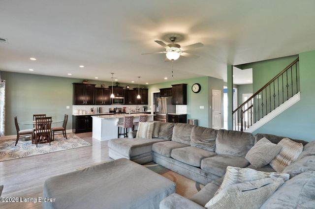 1917 Carabiner Way, Louisville, KY 40245
