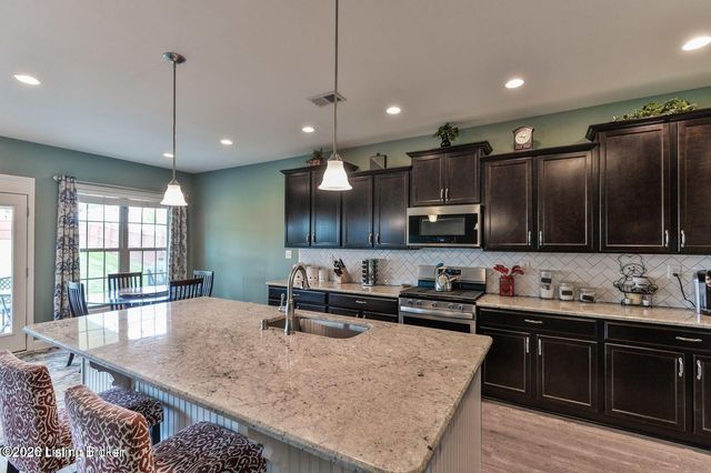 1917 Carabiner Way, Louisville, KY 40245