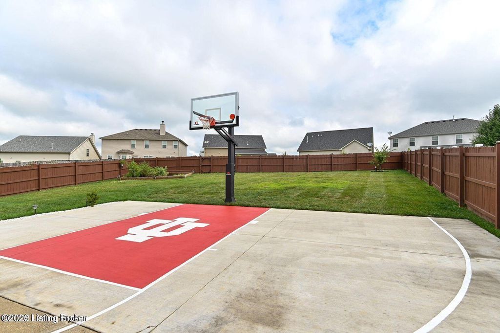 1917 Carabiner Way, Louisville, KY 40245