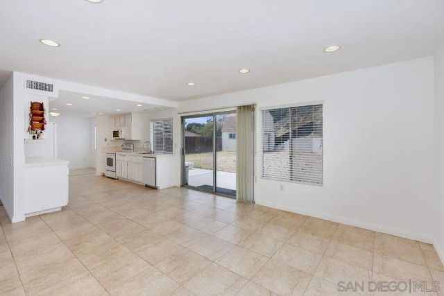 3380 Mount Ariane, San Diego, CA 92111