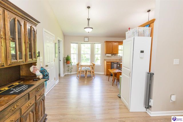 110 W Tuscany Court, Radcliff, KY 40160