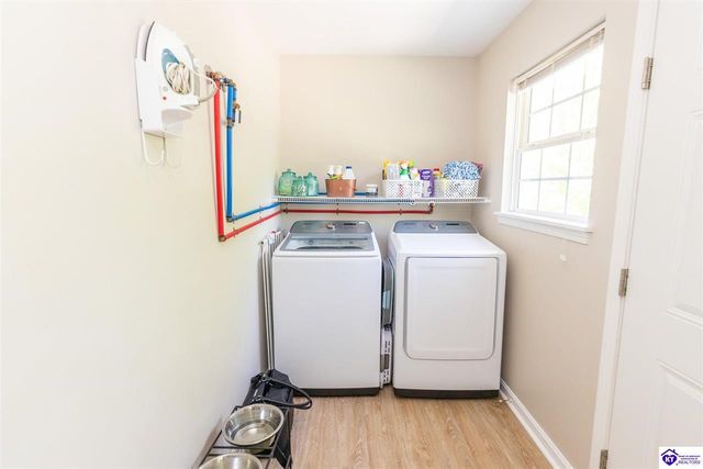 110 W Tuscany Court, Radcliff, KY 40160
