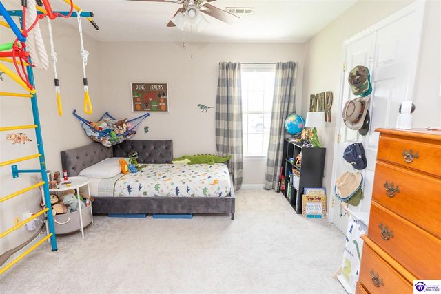 110 W Tuscany Court, Radcliff, KY 40160