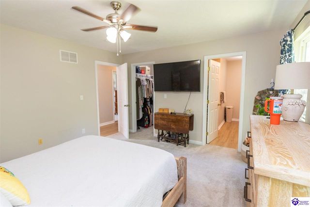 110 W Tuscany Court, Radcliff, KY 40160
