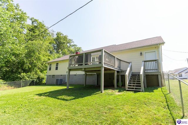 110 W Tuscany Court, Radcliff, KY 40160