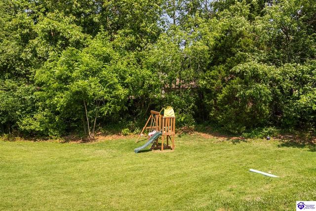 110 W Tuscany Court, Radcliff, KY 40160